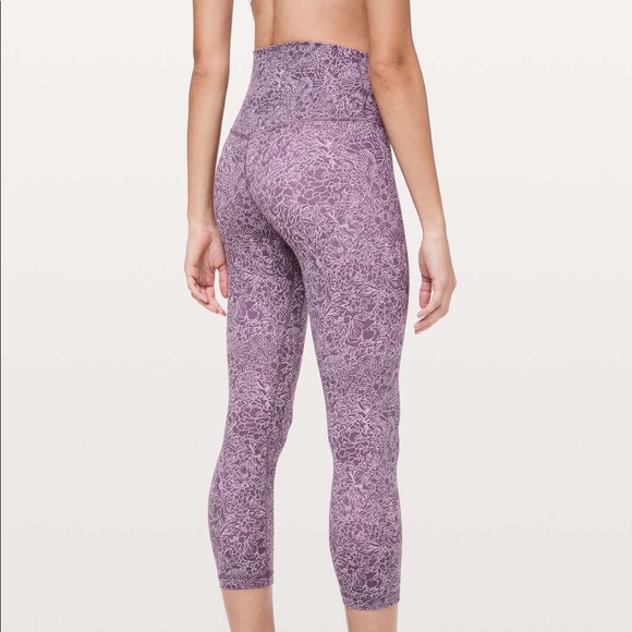 Lululemon Yoga Sport Bra and crop legging size 2 - Picture 3 of 16